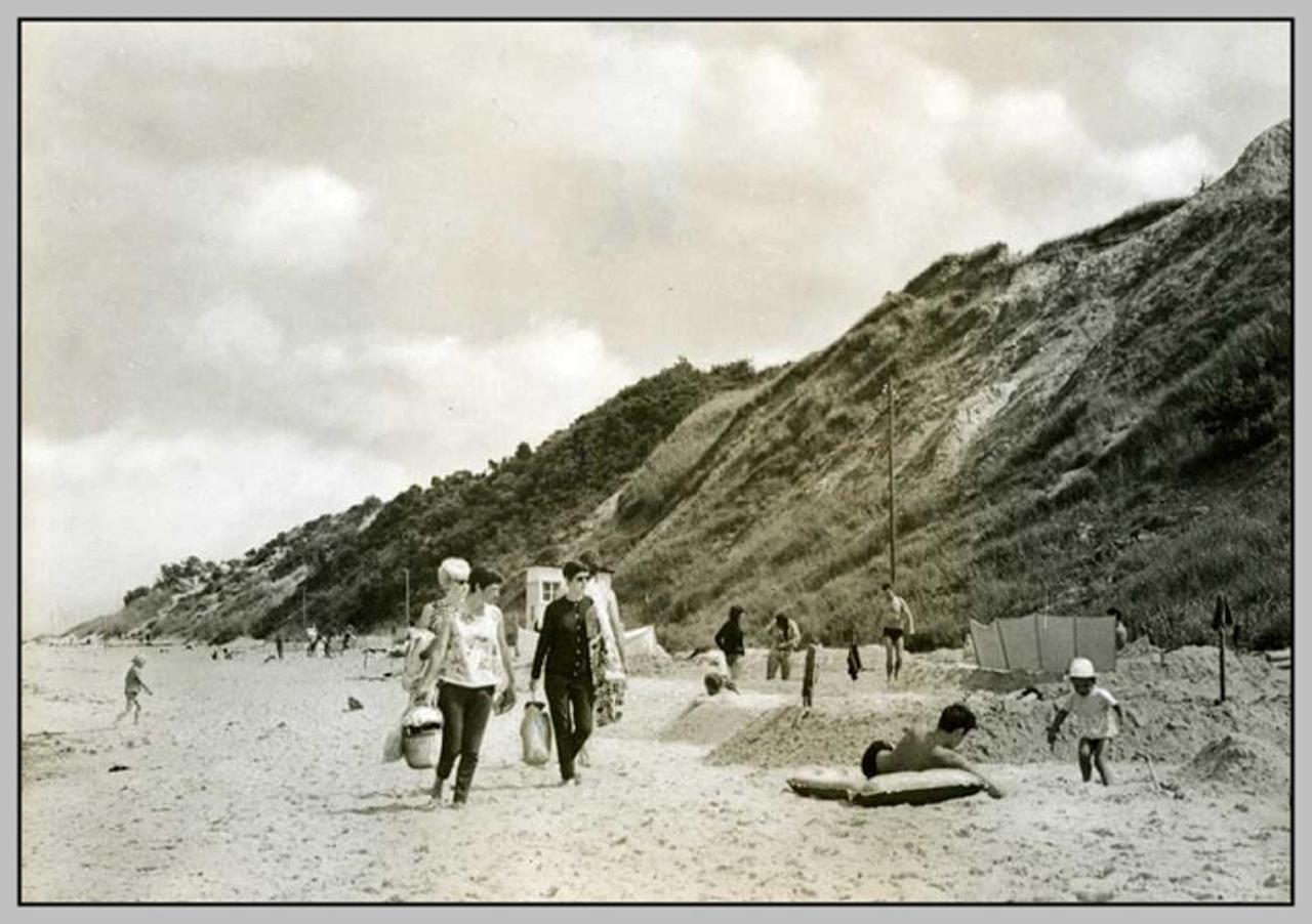 Ddr Wohnwagen Qek Direkt Am Strand Dranske Exterior foto